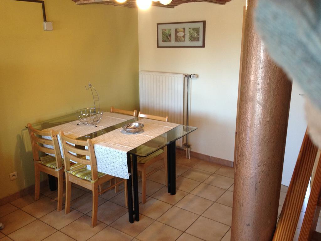 Les Gites "Le Petit Val" Durbuy Exterior photo